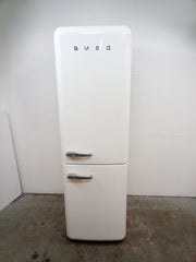 New Graded Retro White  Smeg FAB32RWH5UK 60/40 Fridge Freezer RRP£2099 S92