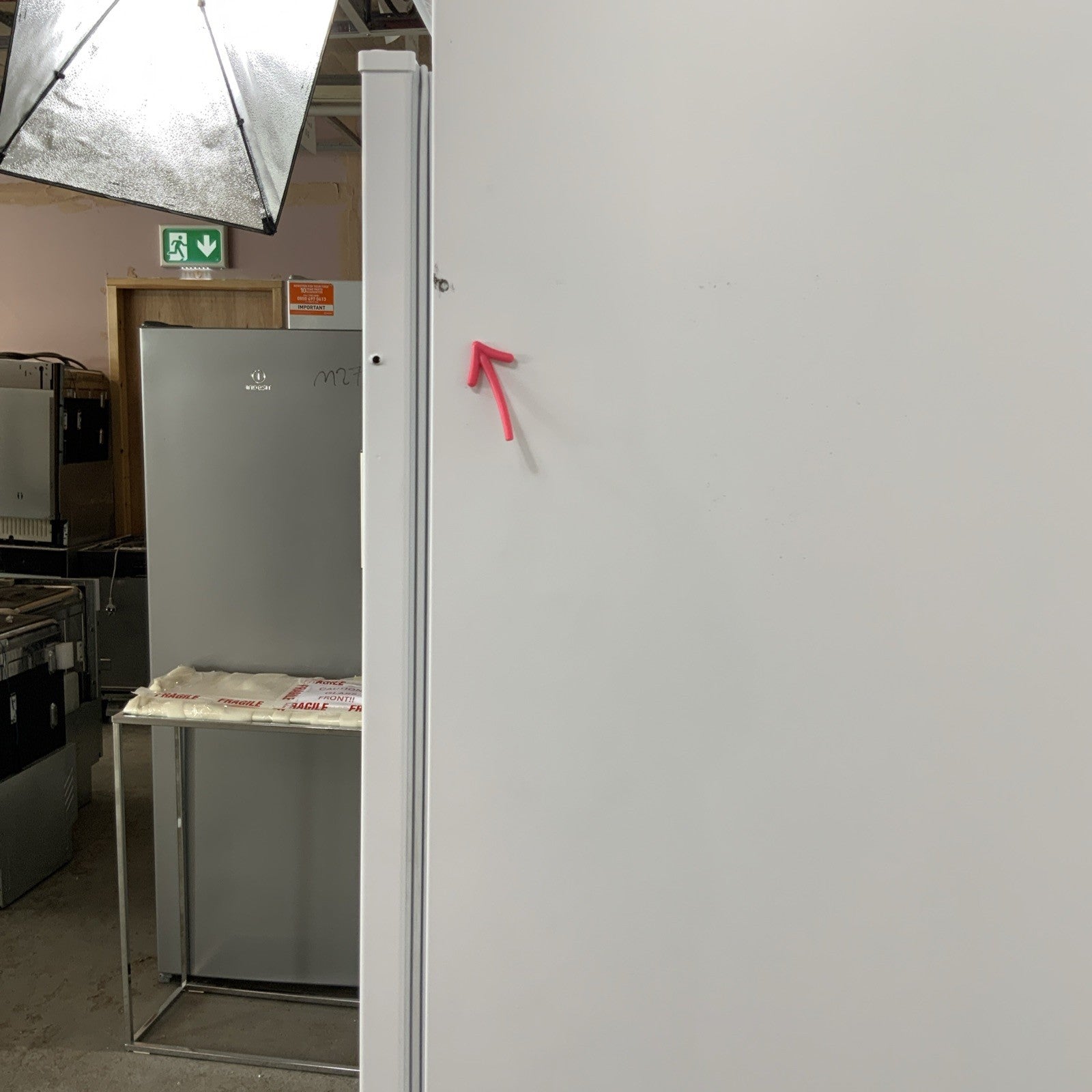 New Graded SHARP SJ-BE250M1XS-EN Integrated 70/30 Fridge Freezer RRP£379 R32