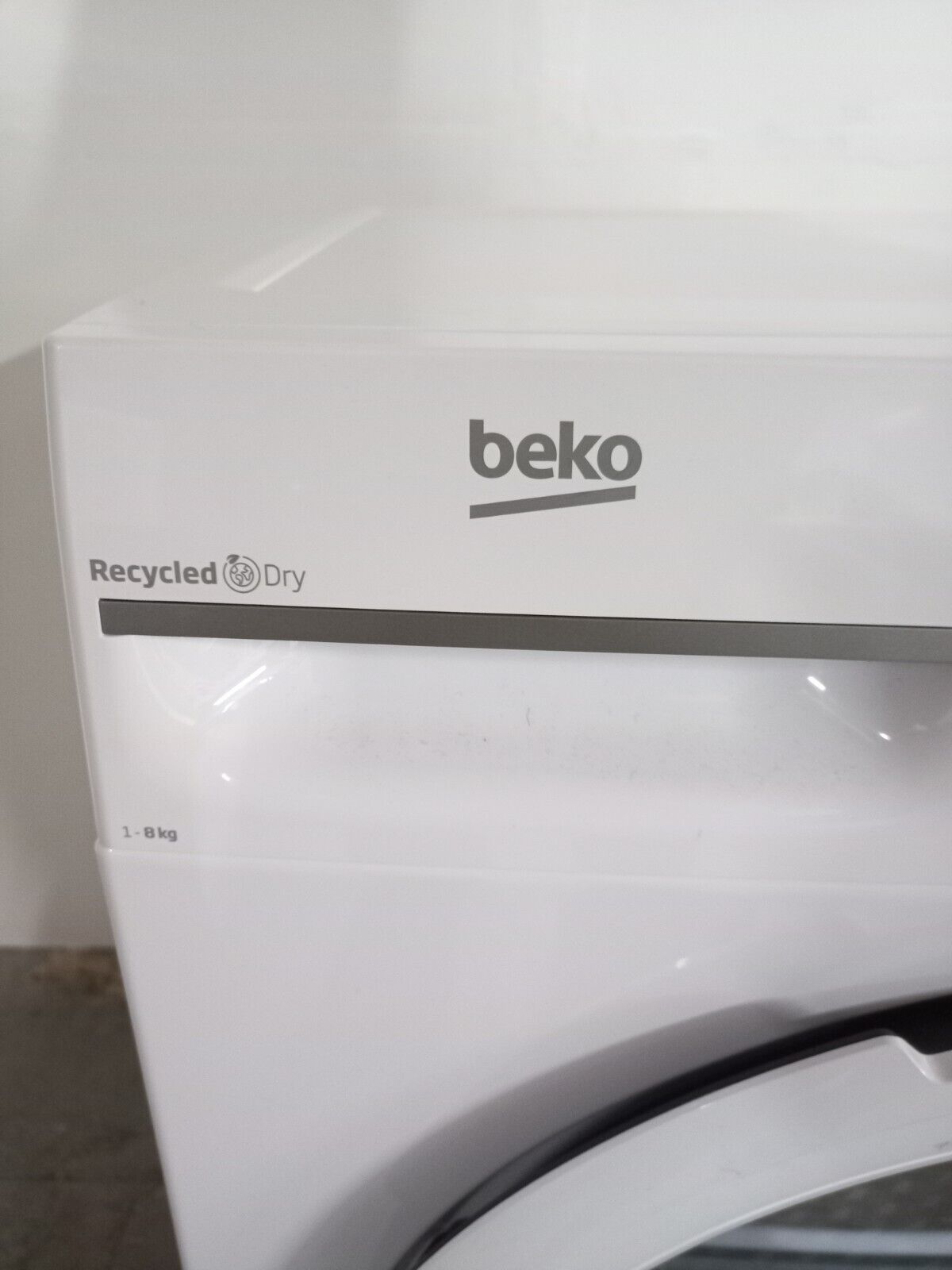 New Graded  Beko BM3T3822W 8kg Heat Pump Tumble Dryer RRP£349 X43