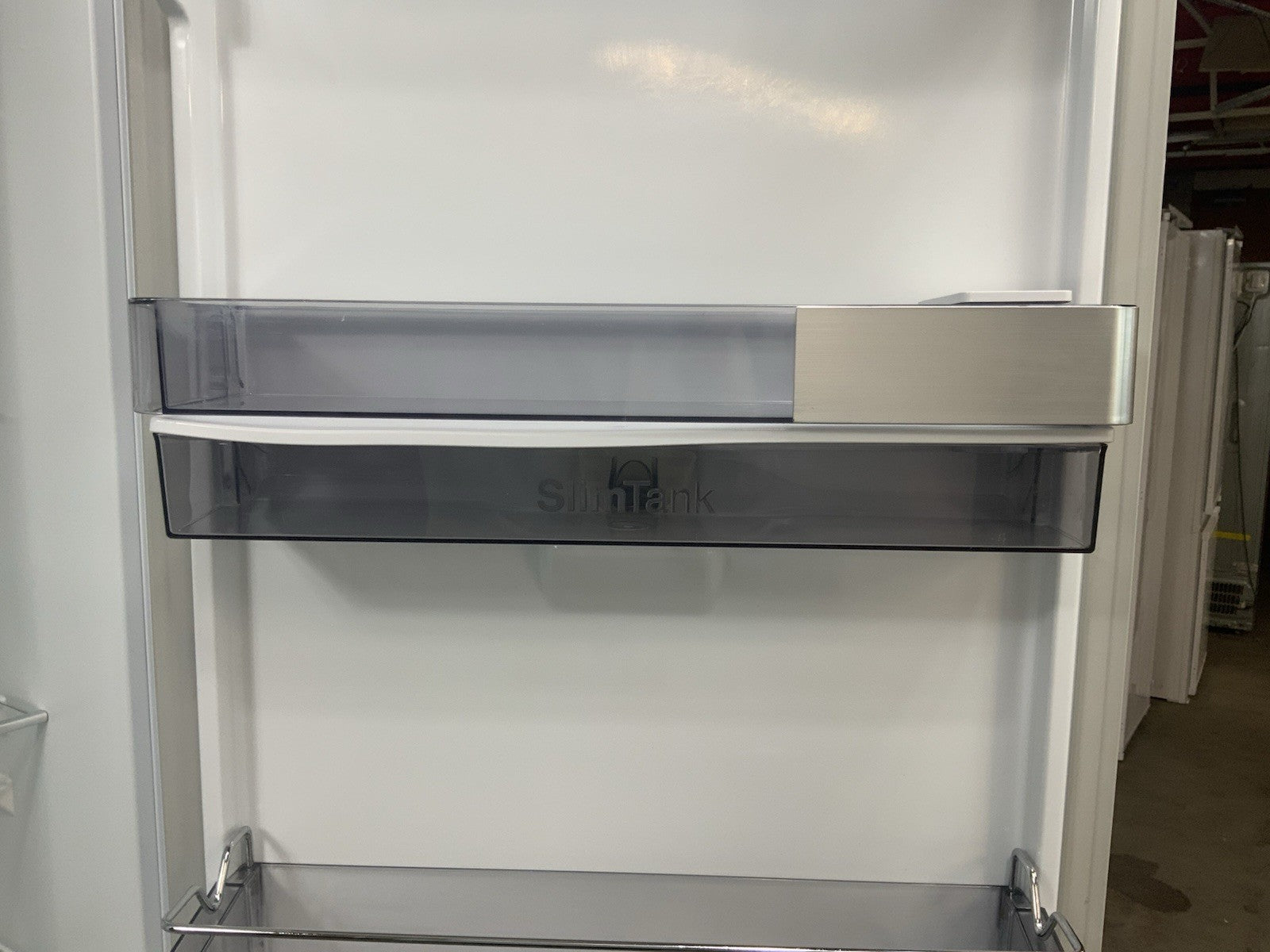 New Graded  GRUNDIG GSN30710DW Tall Fridge - White RRP £649! -K55