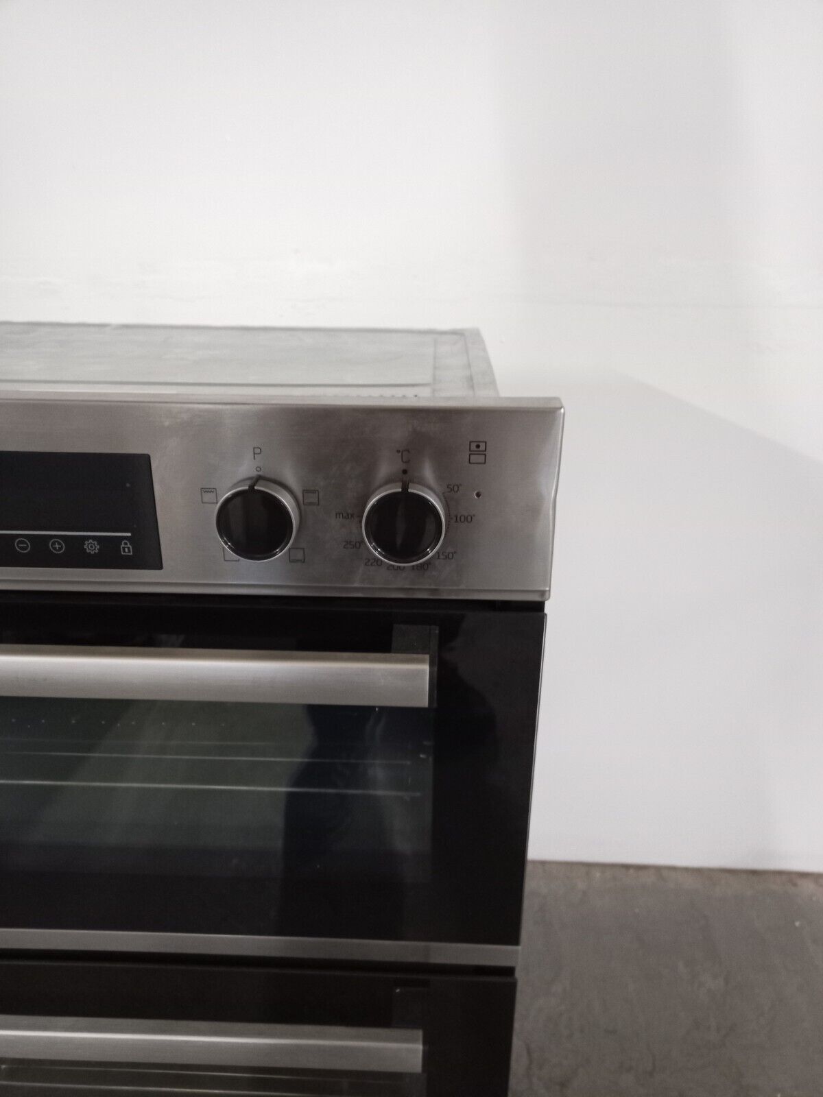 New Graded  Beko CDFY22309X Built-in Double Electric Oven-RRP£400 W6