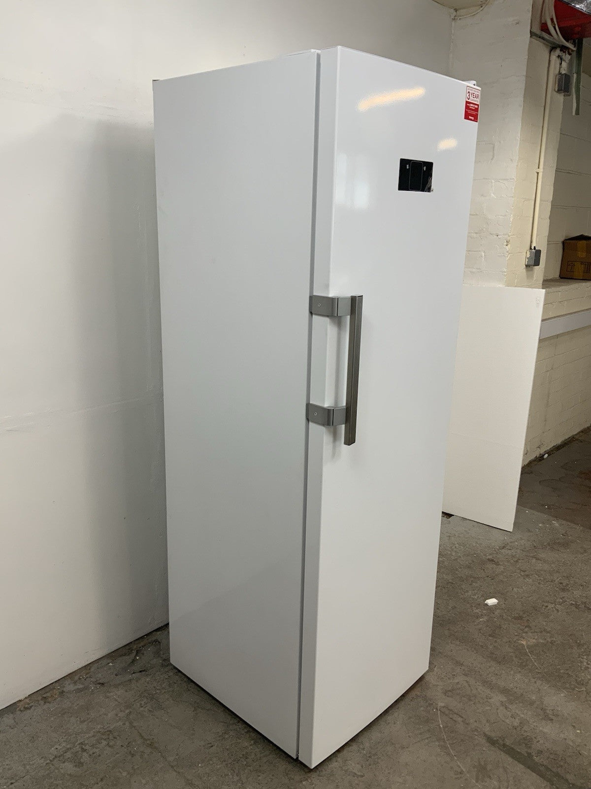 New Graded  Beko SND568VP Tall Larder Fridge RRP £649! -K52