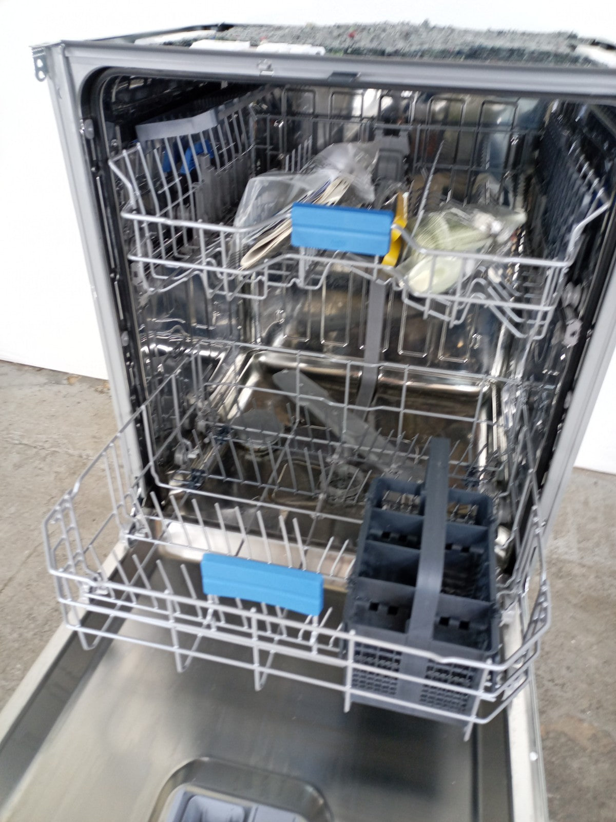 New Graded BEKO BDIN16440 Full-size Fully Integrated Dishwasher RRP £369 V7