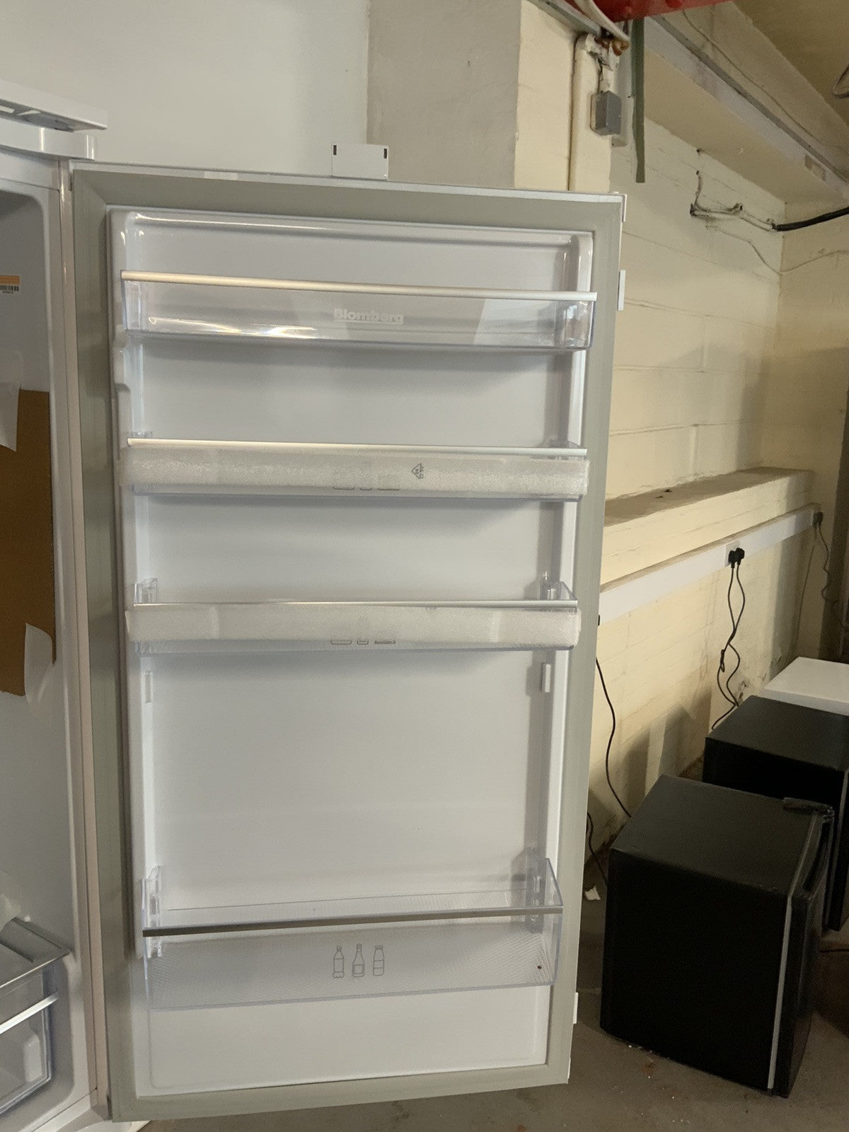 New Graded BEKO KNE4564EVI Integrated  50/50 Fridge Freezer RRP £599! UK Del D71