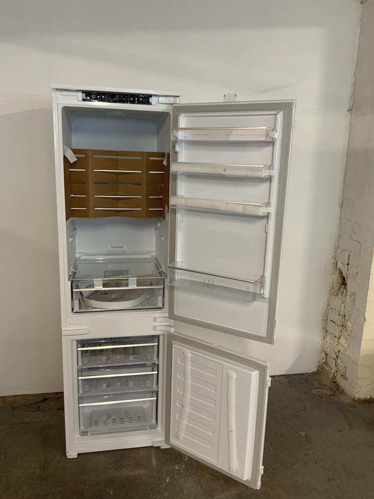 New Graded BEKO KNE4564EVI Integrated  50/50 Fridge Freezer RRP £599! UK Del D71