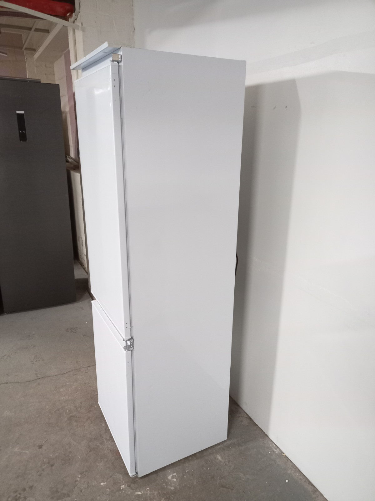 New Graded SIA RF104/E Integrated  70/30 Fridge Freezer RRP £449! UK Del D1