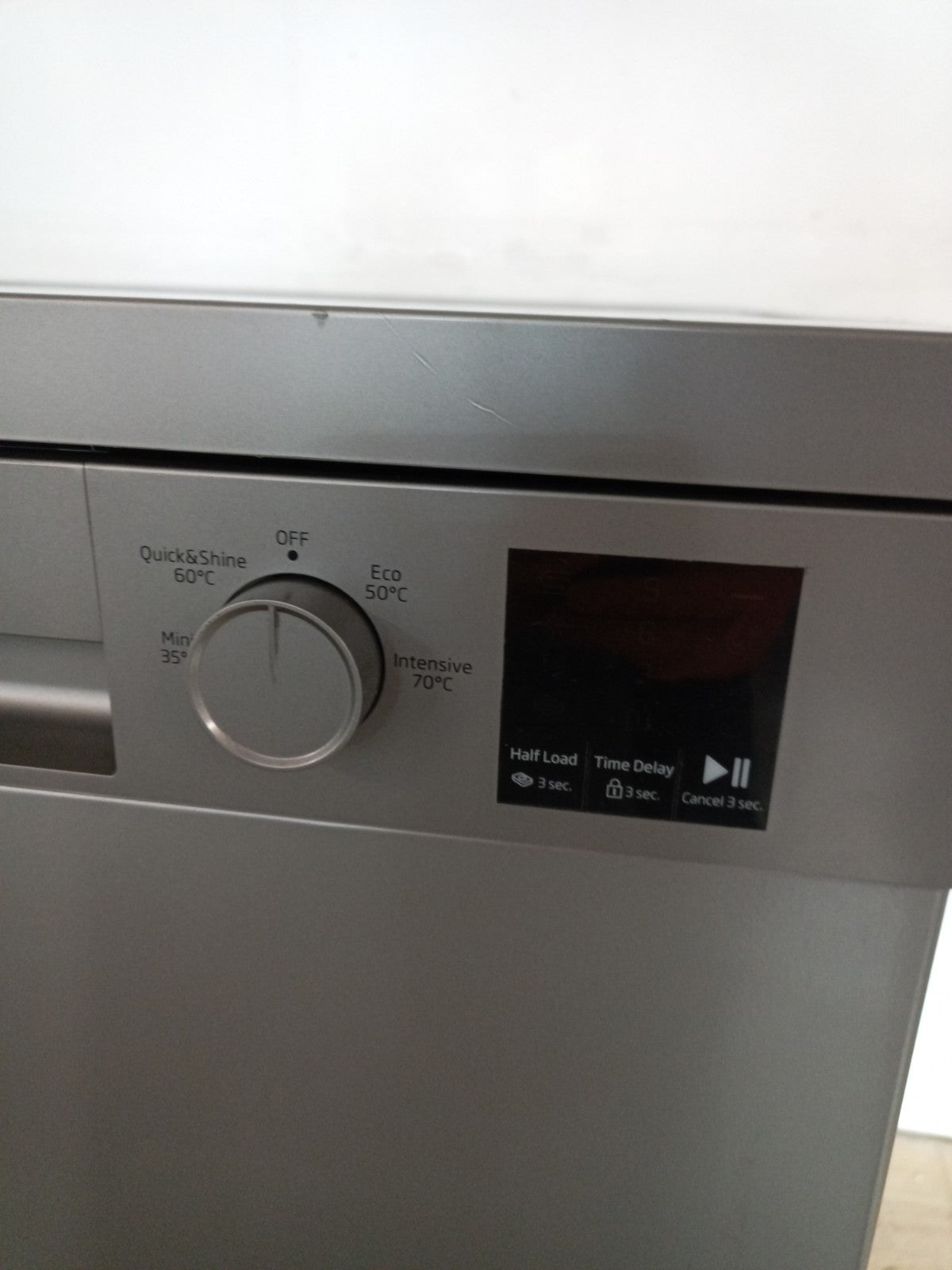 New Graded Silver Beko DVN04X20S Full Size Dishwasher RRP£349- F3