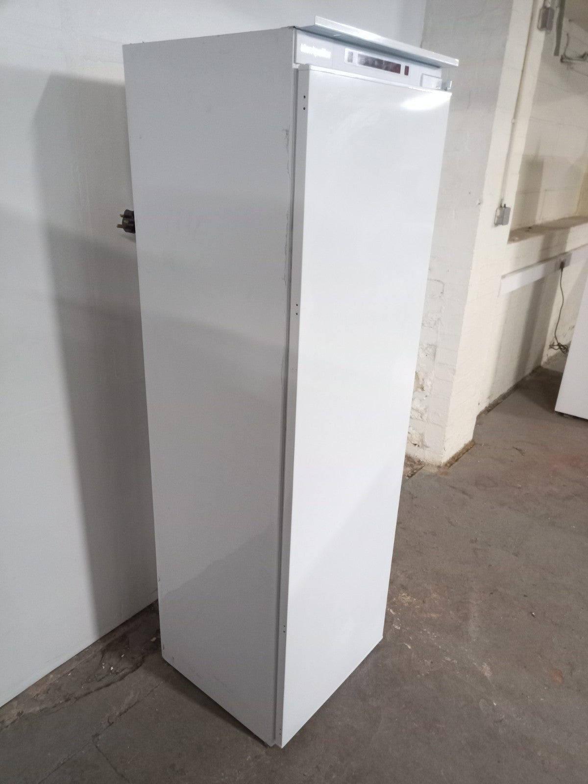 New Graded Montpellier MITL320  Integrated In-Column  Larder Fridge D37