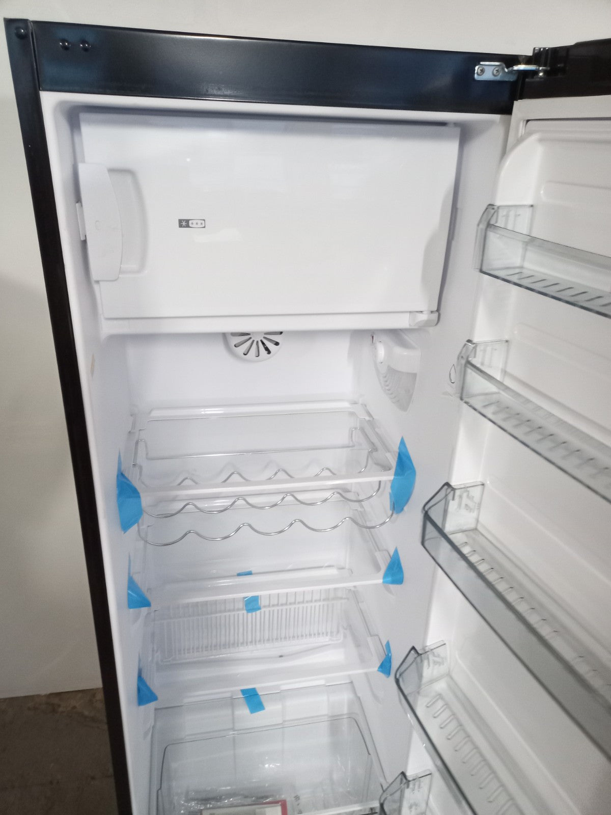New Graded Retro Black Montpellier MAB341K Tall Fridge RRP£539  D87