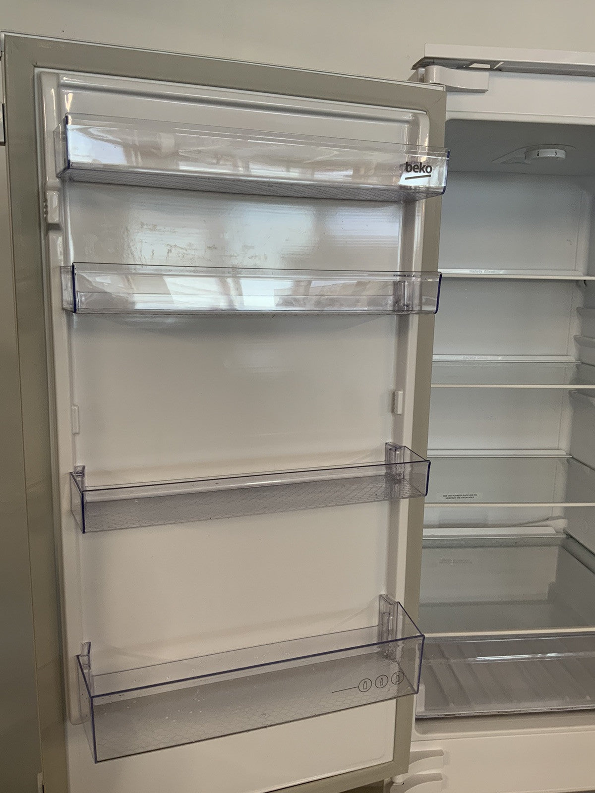 New Graded BEKO BCSD173 Integrated 70/30 Fridge Freezer RRP £379! -UK Del - F5