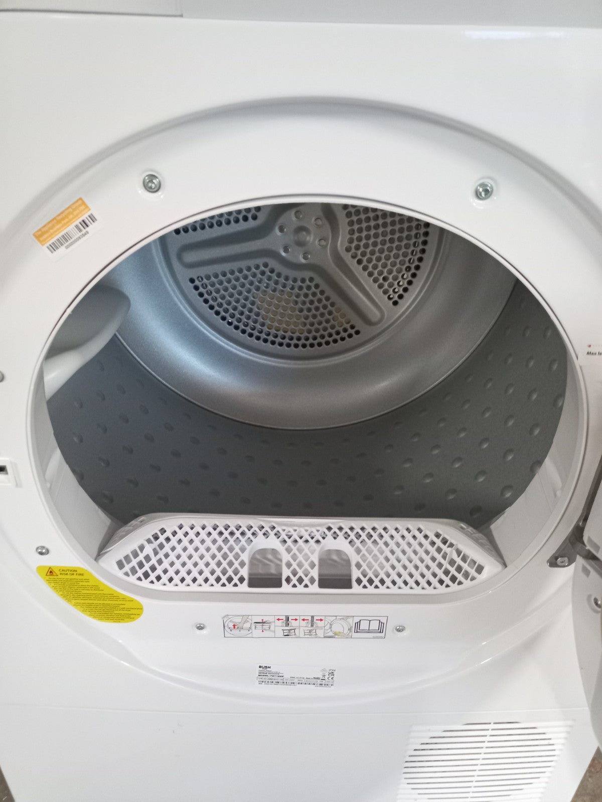New Graded BUSH TDT18HP 8kg Heat Pump Tumble Dryer White F17
