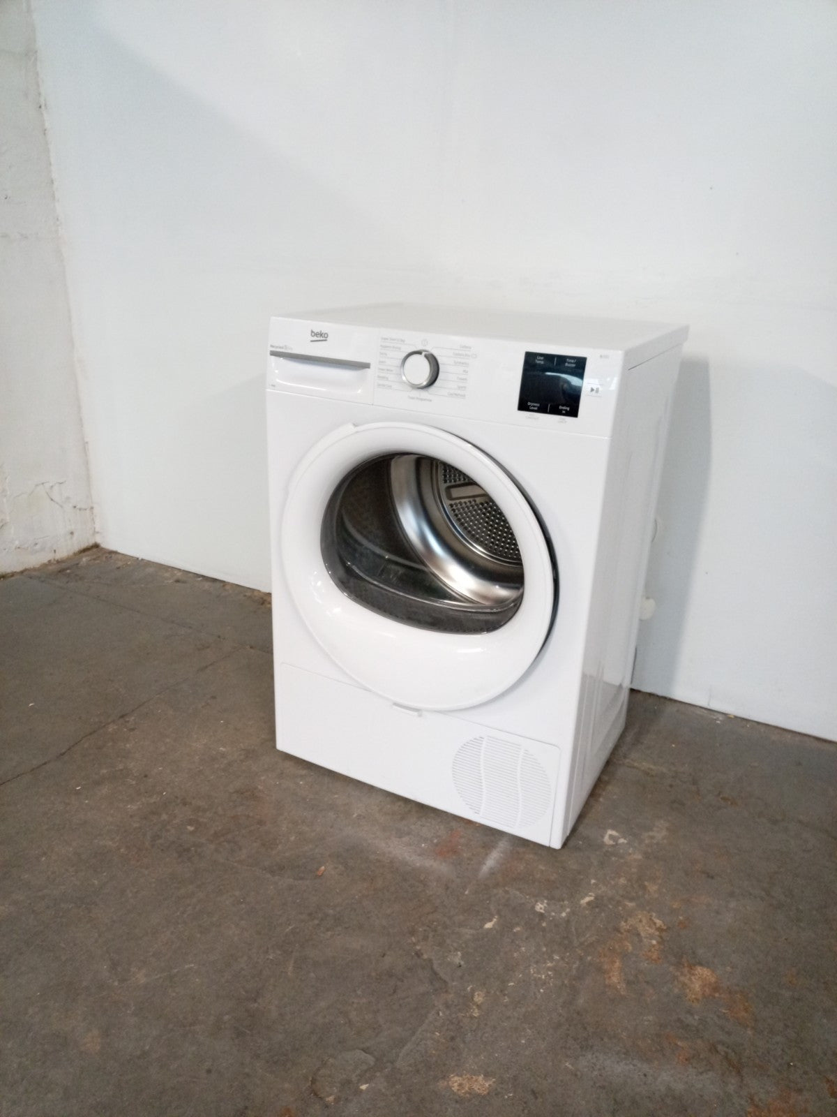 New Graded  Beko BM3T3822W 8kg Heat Pump Tumble Dryer RRP£399 D80