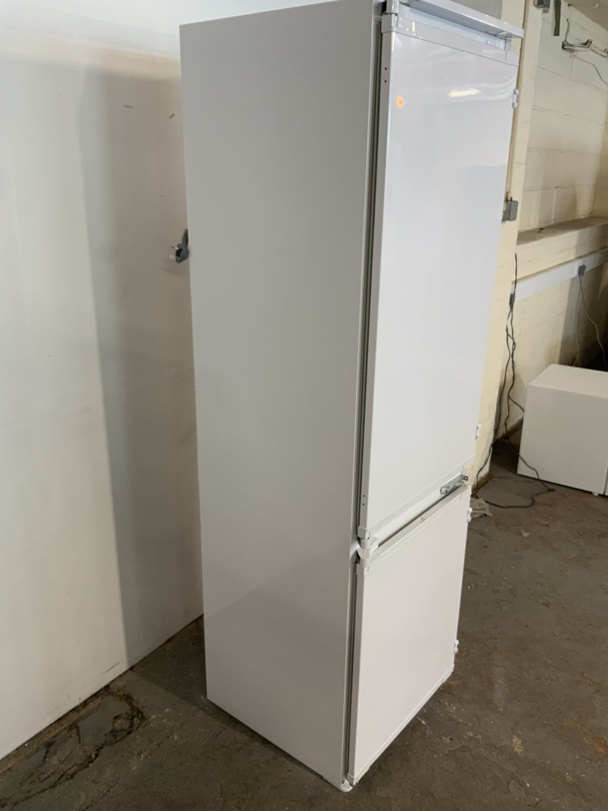 New Graded BEKO BCSD173 Integrated 70/30 Fridge Freezer RRP £379! -UK Del - F5
