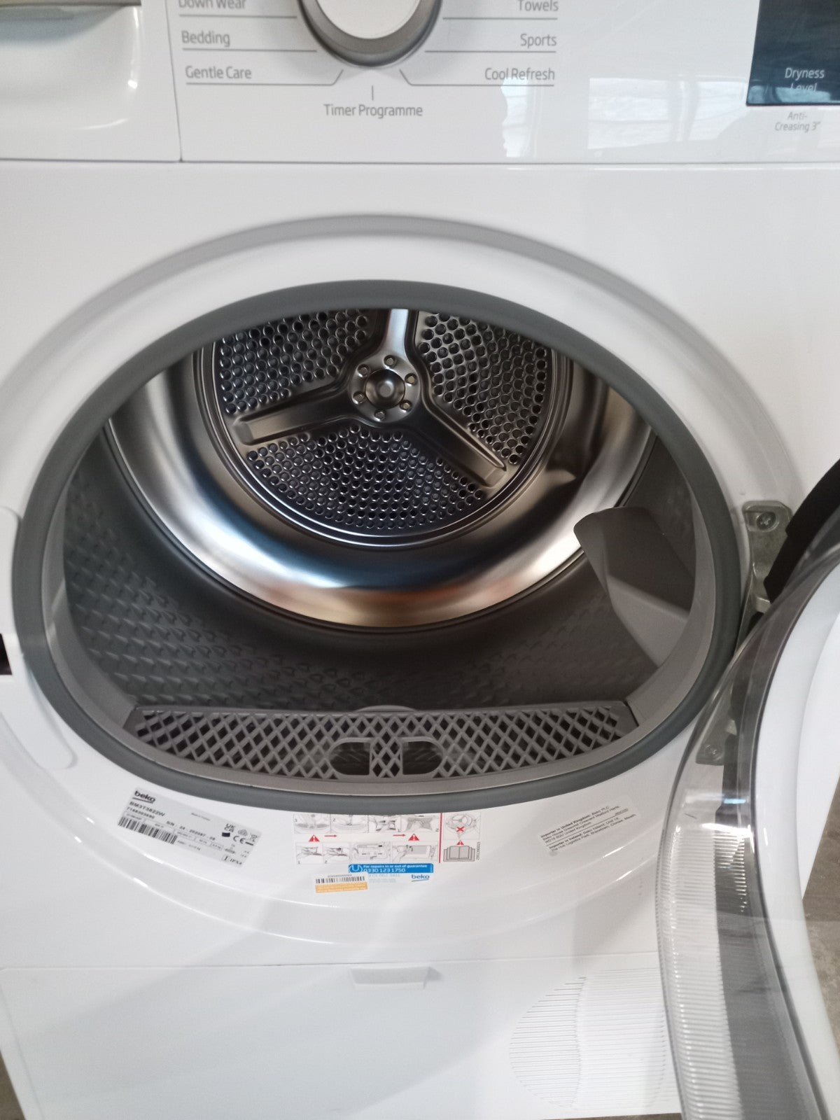 New Graded  Beko BM3T3822W 8kg Heat Pump Tumble Dryer RRP£399 D80