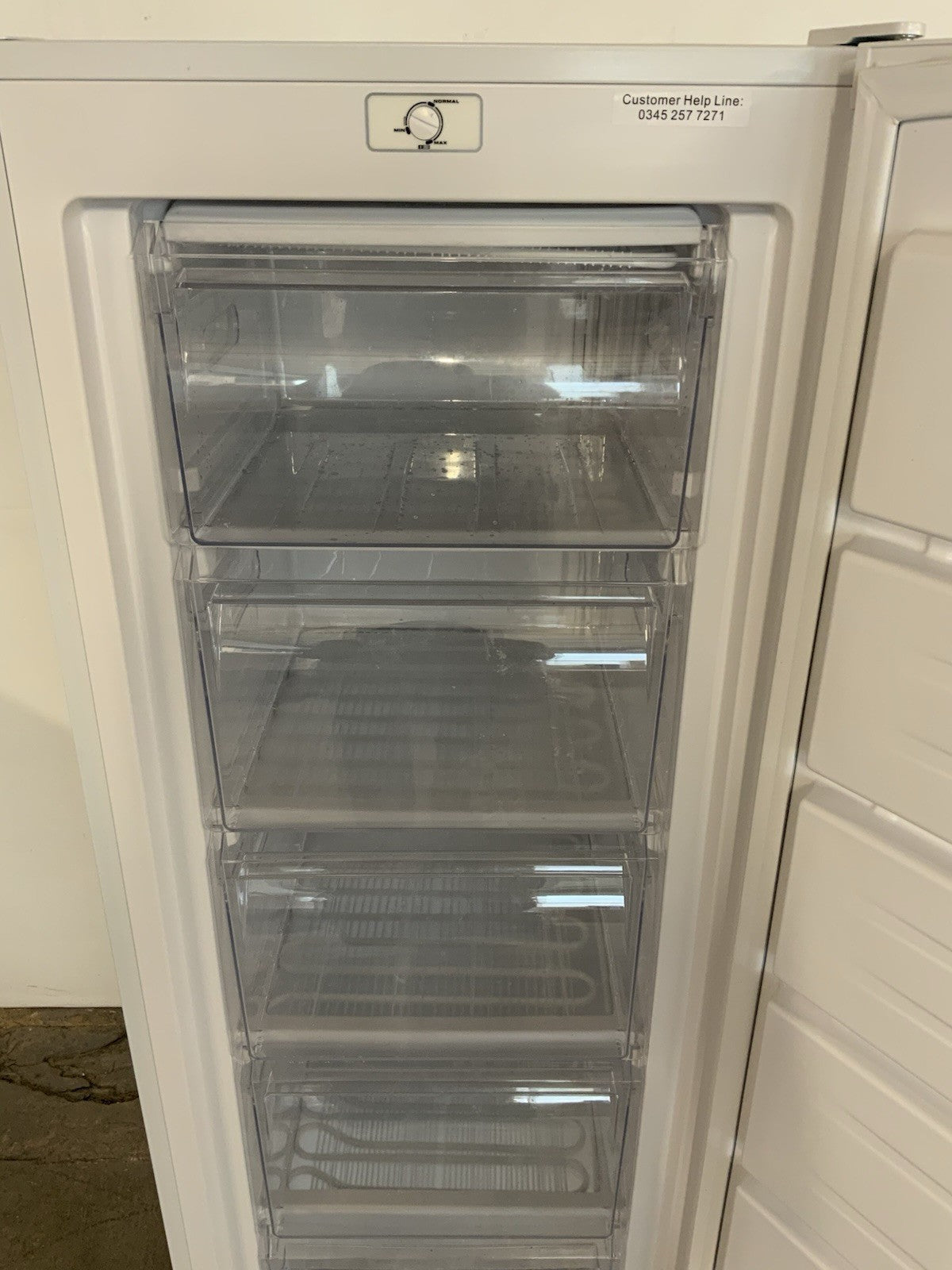 GRADED WHITE BUSH FREESTANDING FREEZER – ME55TFW23E - H18
